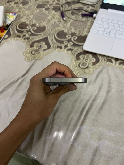 Iphone 15 pro titanum