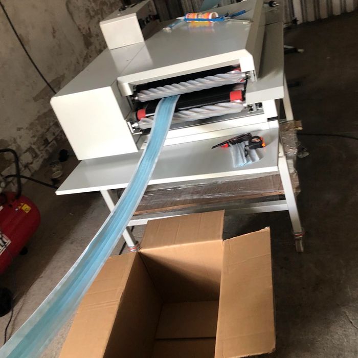 Машина за пресоване/ изглаждане на плат, гилотина за рязане на плат