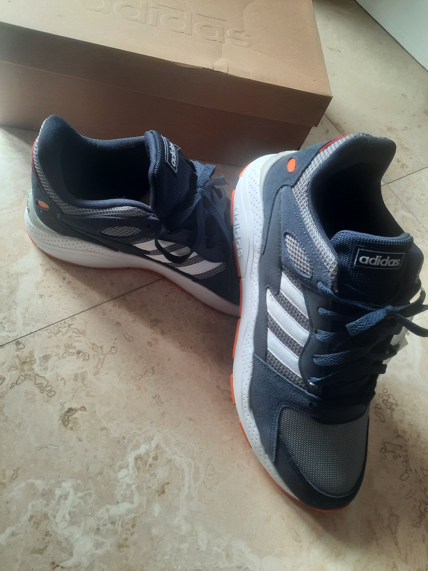 Pantofi sport Adidas