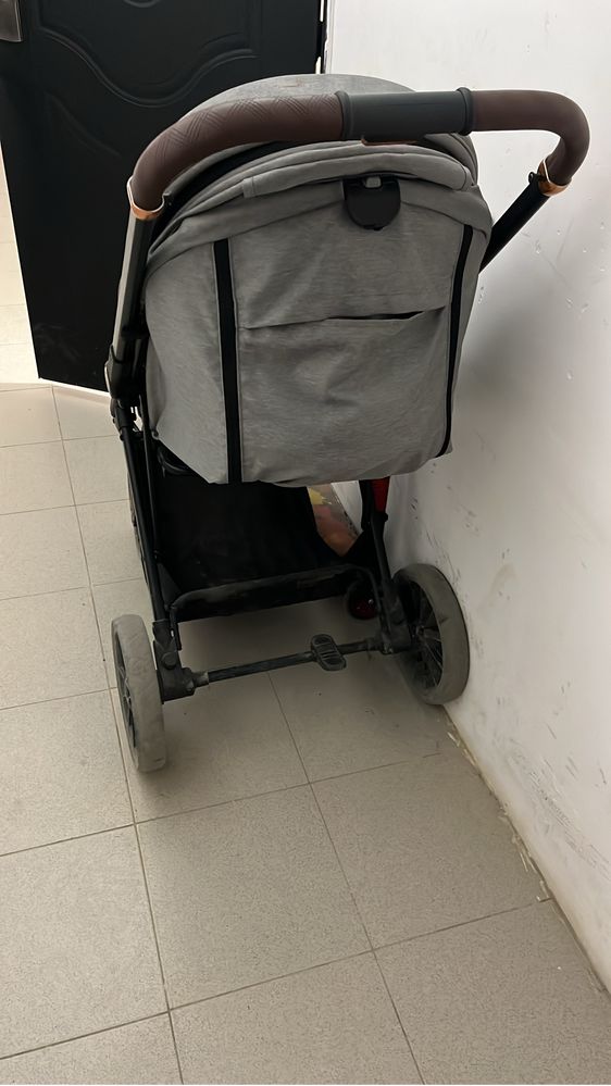 Продам детскую коляску