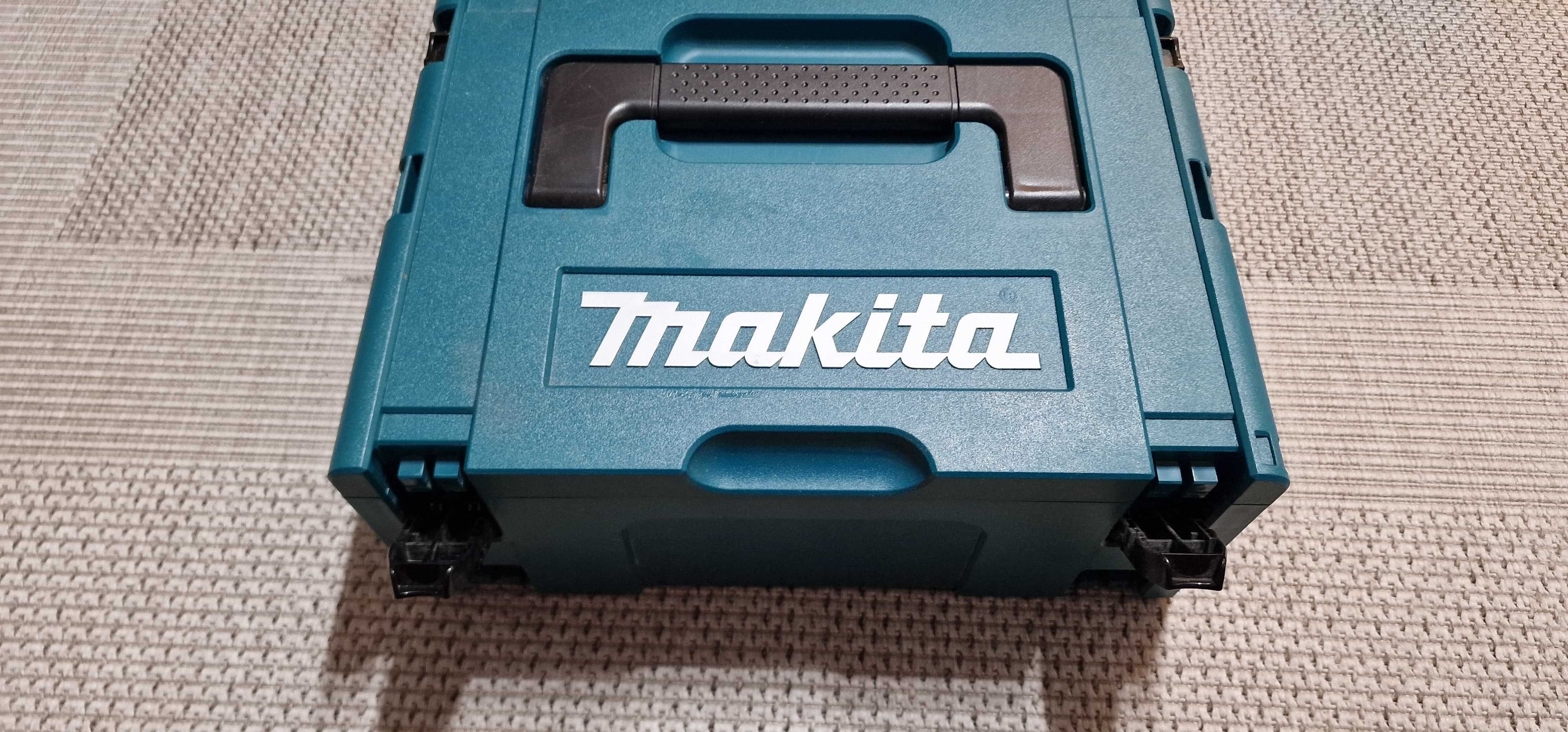 Makita BO5041, 300 W, 125 mm + Makita MAKPAC TIP2 + 50 discuri P150