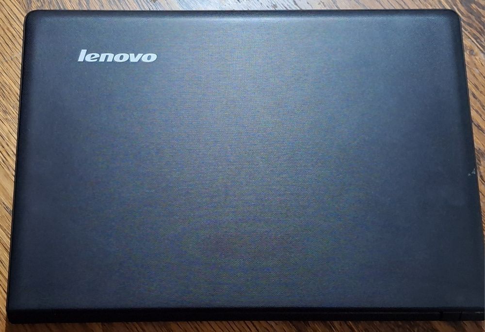 Лаптоп за части Леново Идеапад 100