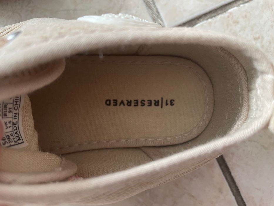 Маратонки за момиче