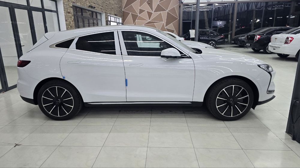 Seres 5 EV 2025 йил (AITO)