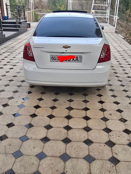 Gentra ABS lyukli, magicar 909 va chexol polik qilingan moshina ideal