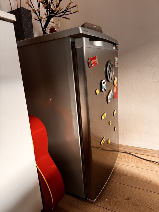 Frigider cu o usa Bluesky, 97 L gri