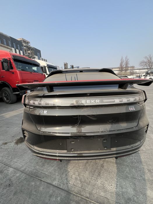 Zeekr 001  26model без пробег