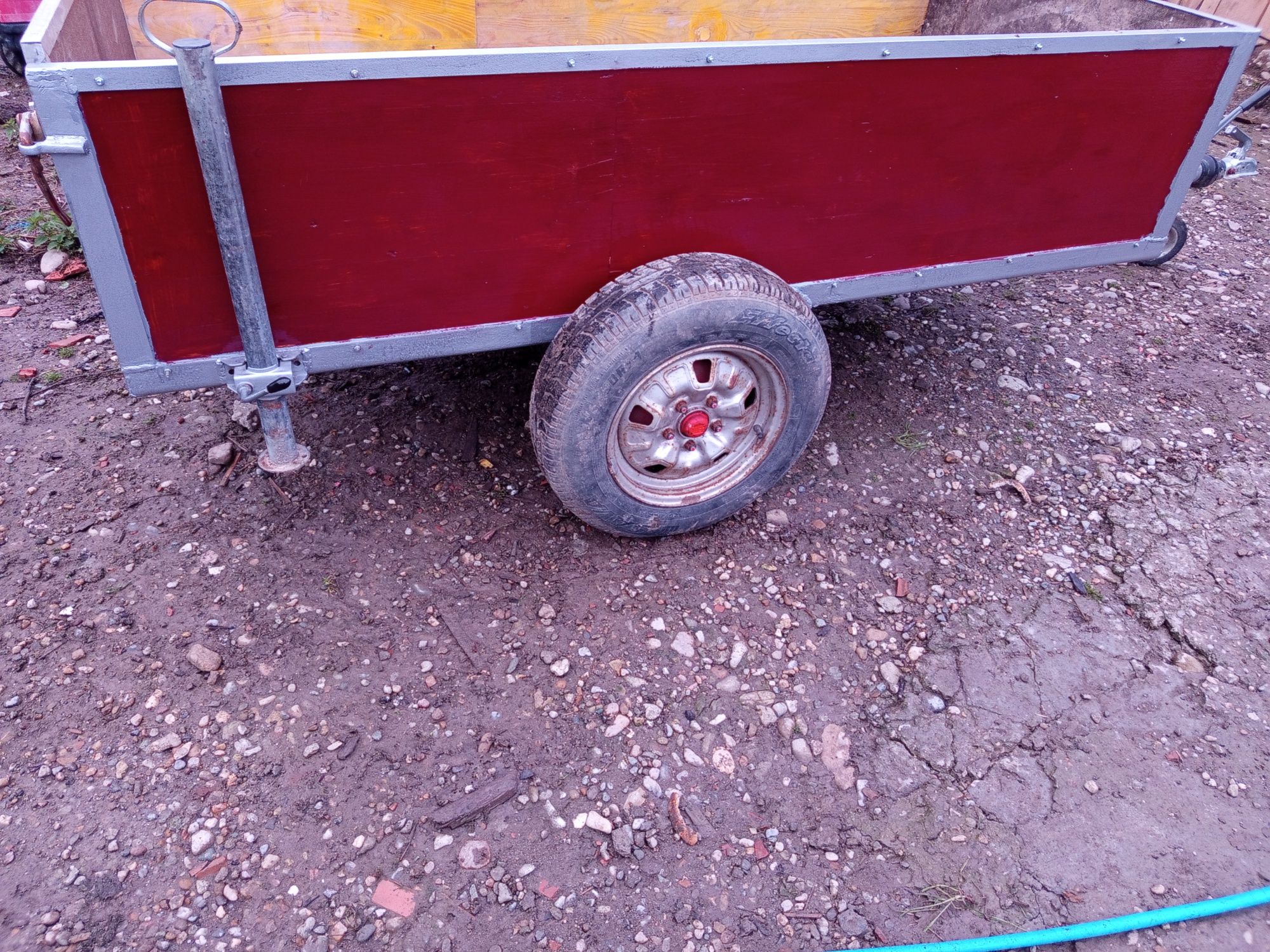 Vând remorca pt tractor