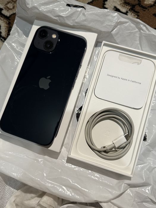 Продаю Iphone 13