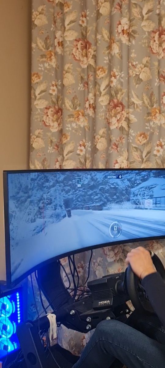 Гейминг монитор Samsung - Odyssey G9, 49'', 240Hz, OLED, Curve