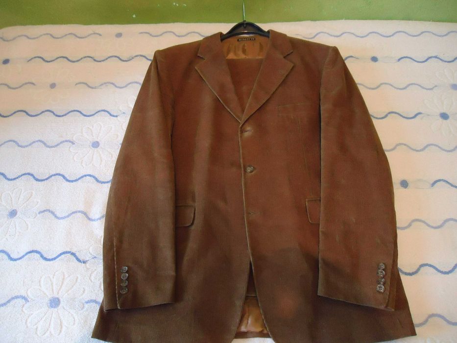 Новый мужской костюм из микро вельвета производство Турция.