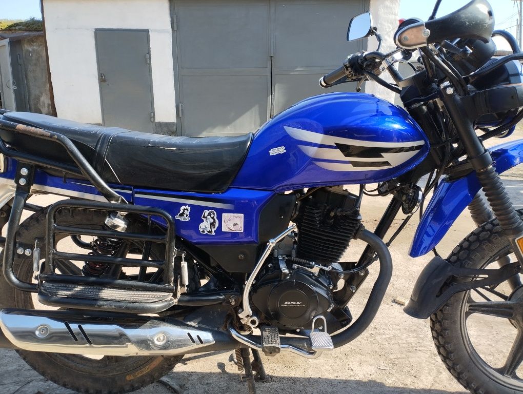 Suzuki Gsx200 кубов