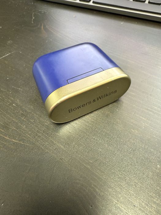 Bowers & Wilkins Pi7 S2 - adaptive active noise cancelling