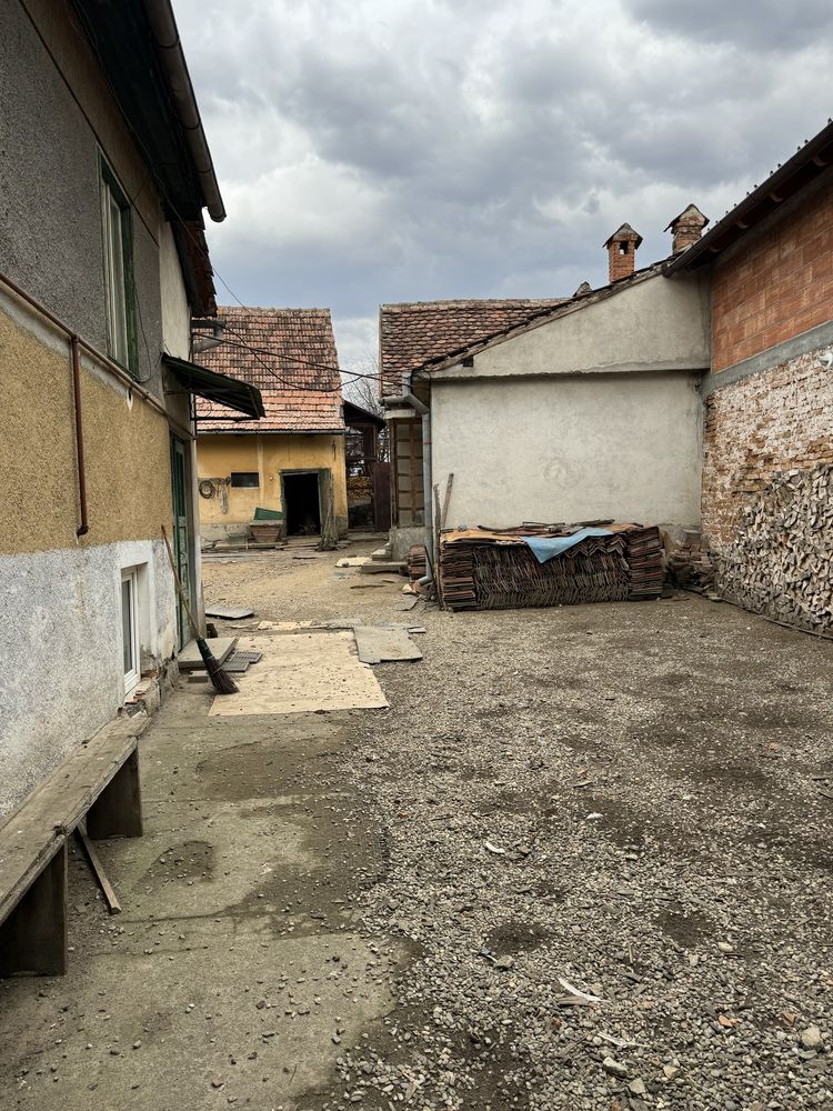 Casa de vanzare in Racovita, jud Sibiu, 25 km de Sibiu