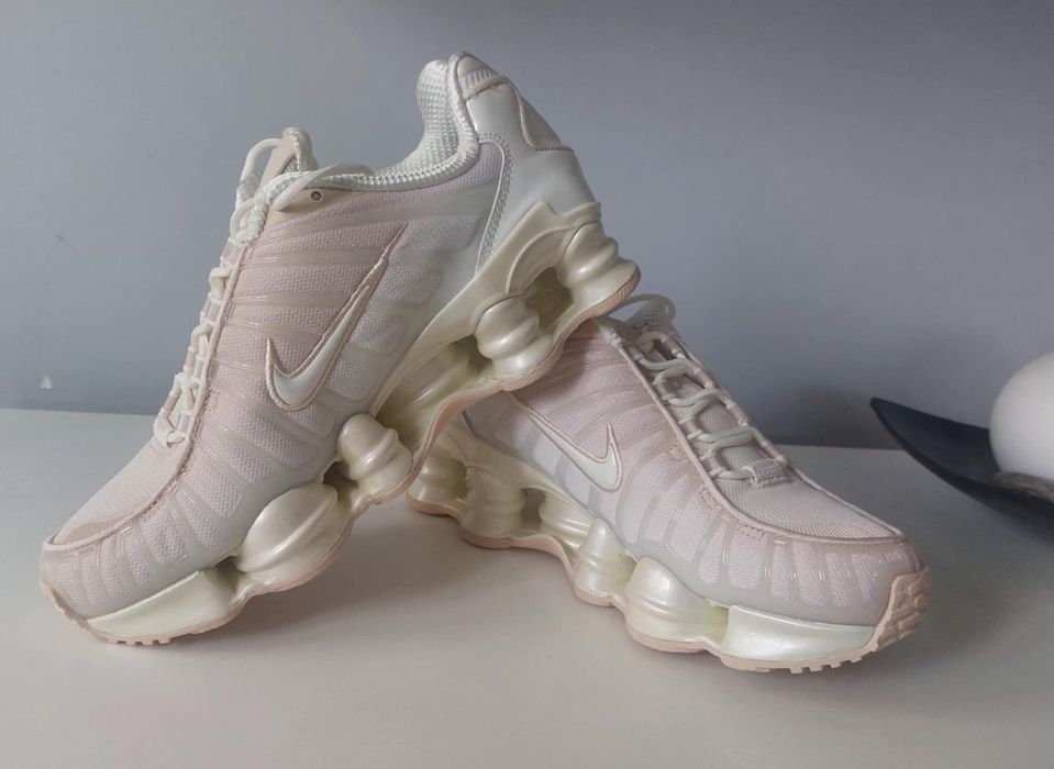 Спортни маратонки NIKE 38.5