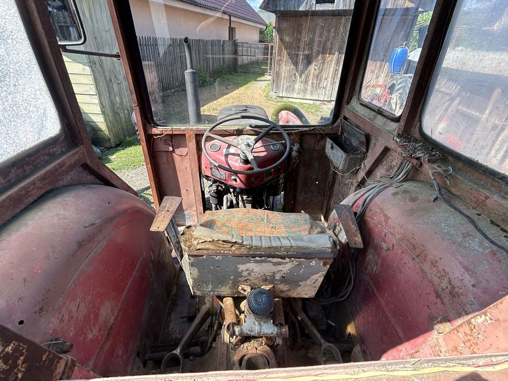 Tractor Massey Ferguson FE-35