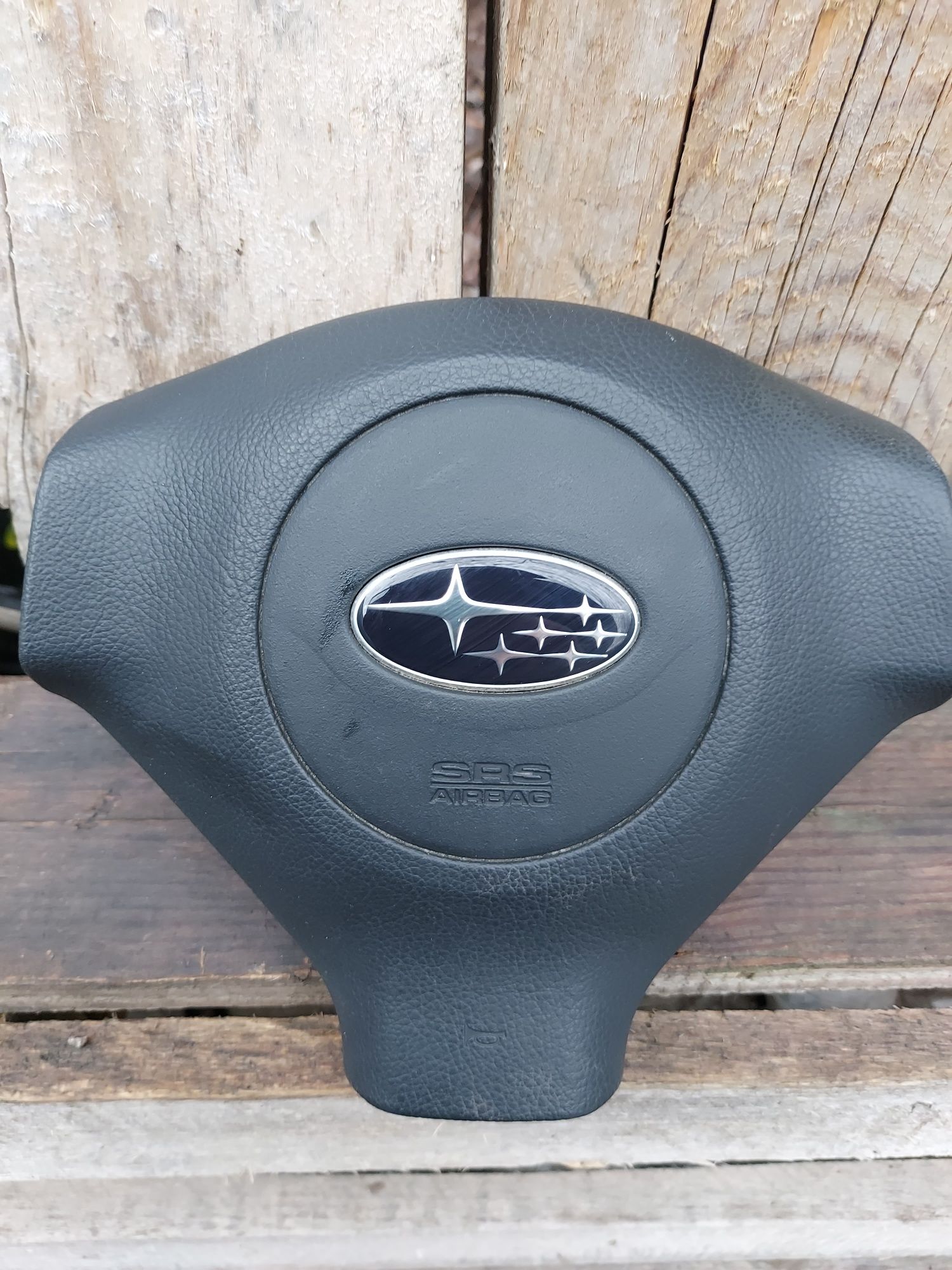 Аэрбаг руля Subaru Forester 2007 год .