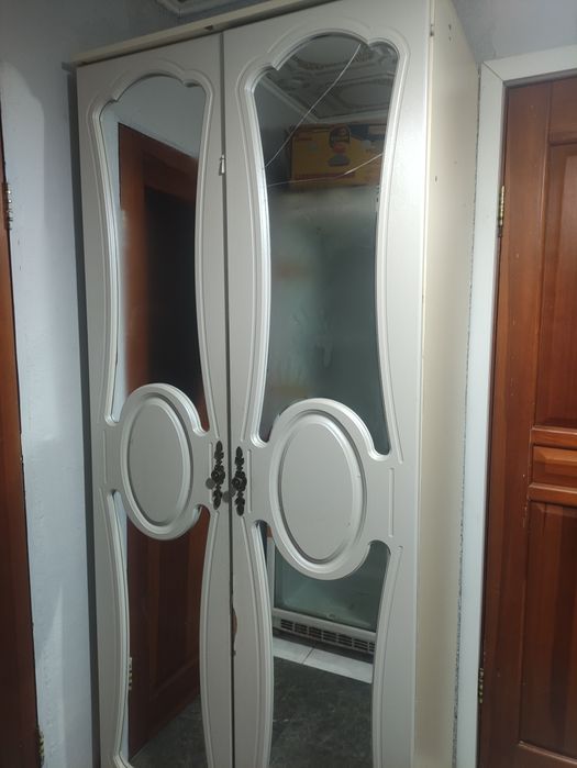 Продаю шкаф в хорошем состоянии