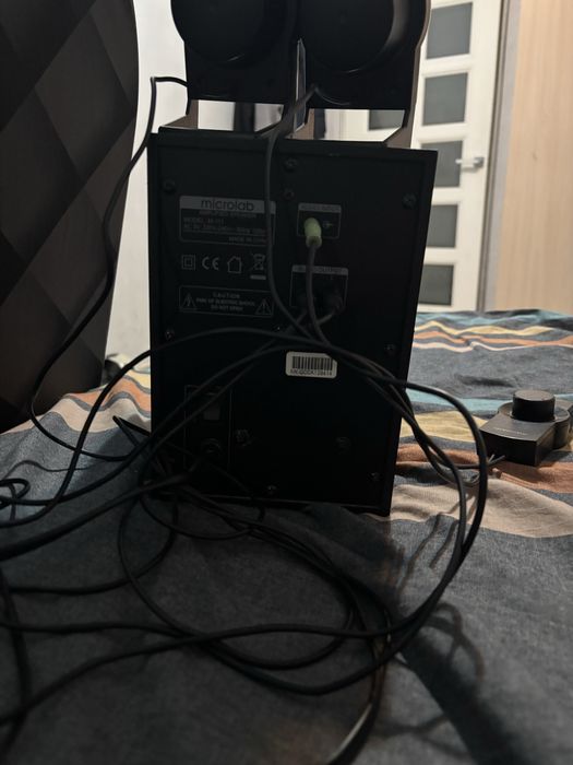 продам рабочую акустическую систему Microlab M111