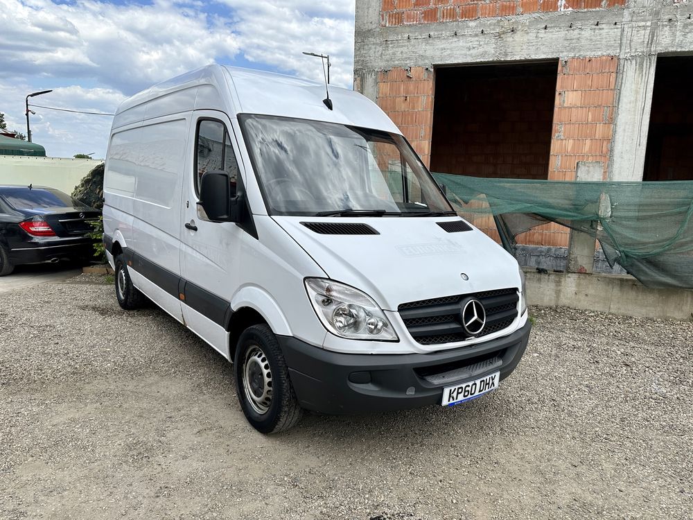 Dezmembrez Mercedes Sprinter euro 5 an 2013 motor 2.2 CDI