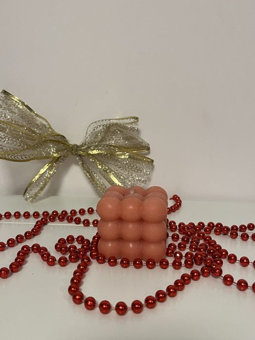 Lumânare în formă de ciorchine de struguri- Cadoul perfect de Craciun