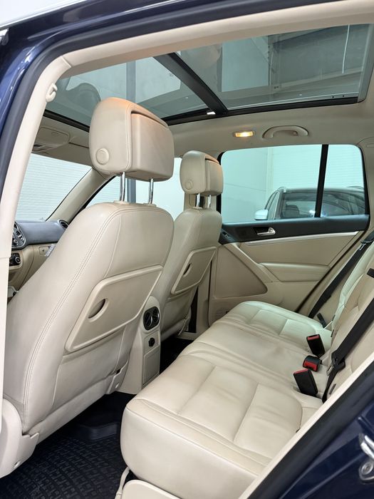 Volkswagen TIGUAN 4x4 DSG 2012