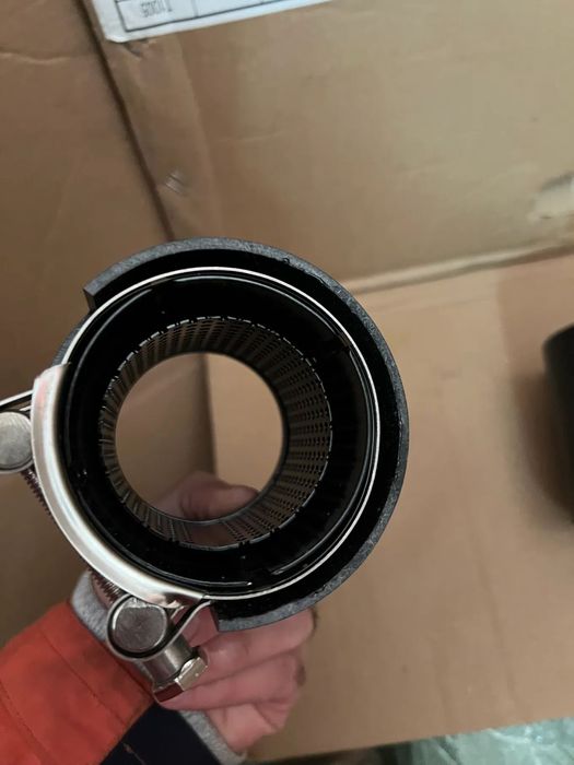 Ornamente tobe Tips carbon Akrapovic la bucata black glos sport duble BMW AUDI PORSCHE X5 X6 F10 G30 F30 G20 Mercedes X3 X4 universale auto Instalare ușoară (Plug n play)