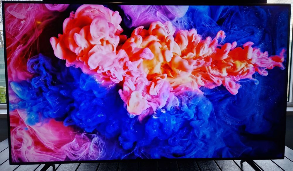 Samsung Crystal UHD 138