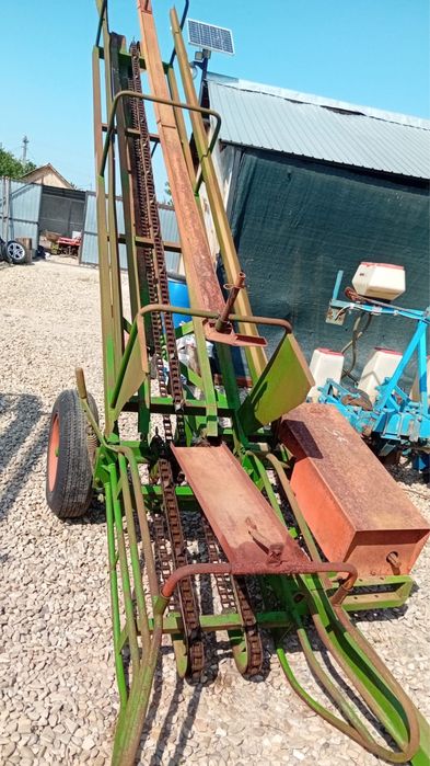 Vand incarcatoare de baloti