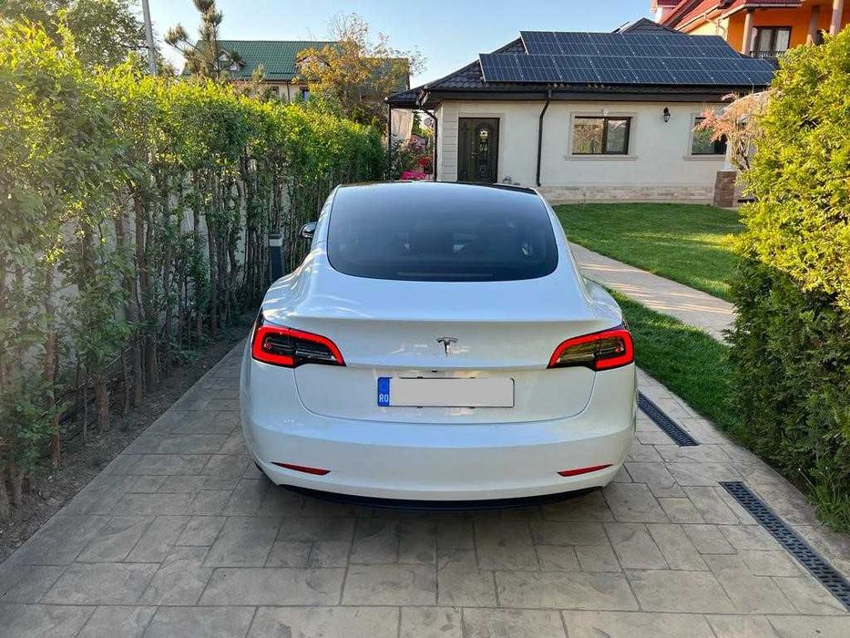 Tesla Model 3 Long Range
