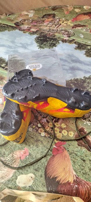 Обувки за футбол Адидас