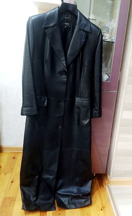 Женская верхняя одежда.