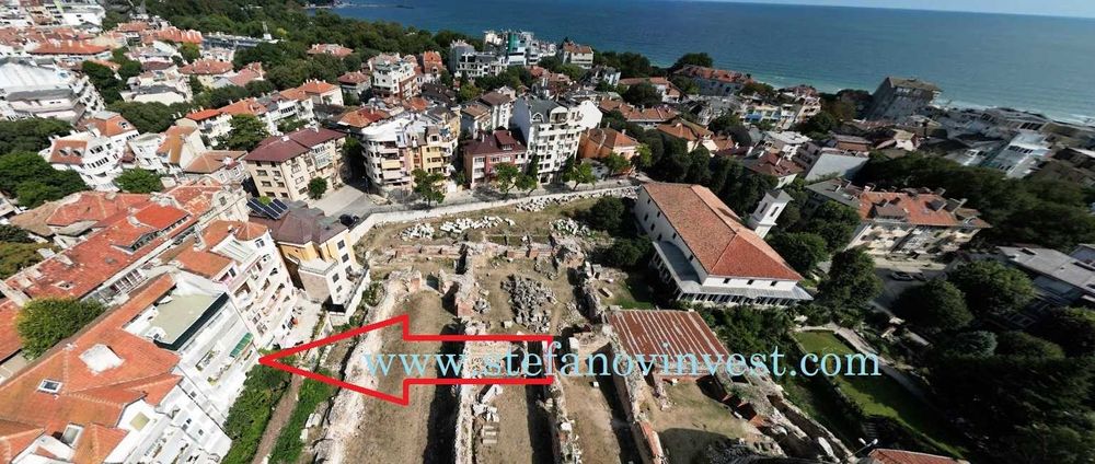 Продава се Тристаен апартамент в Варна, Гръцка махала - 85 кв.м за 3518 €/кв.м - Снимка #1