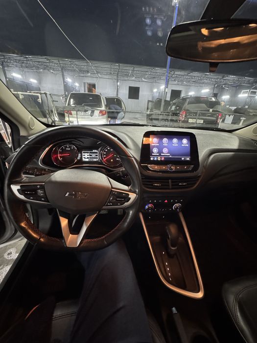 Onix red line full 2024 sotiladi srochniga