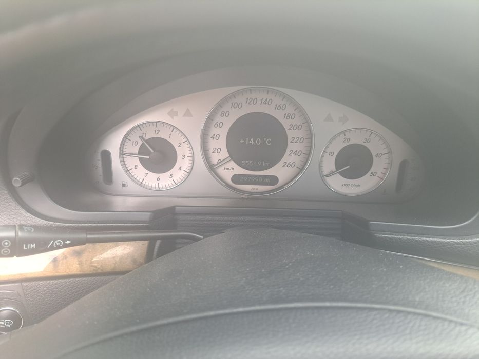 Mercedes benz E220 CDI