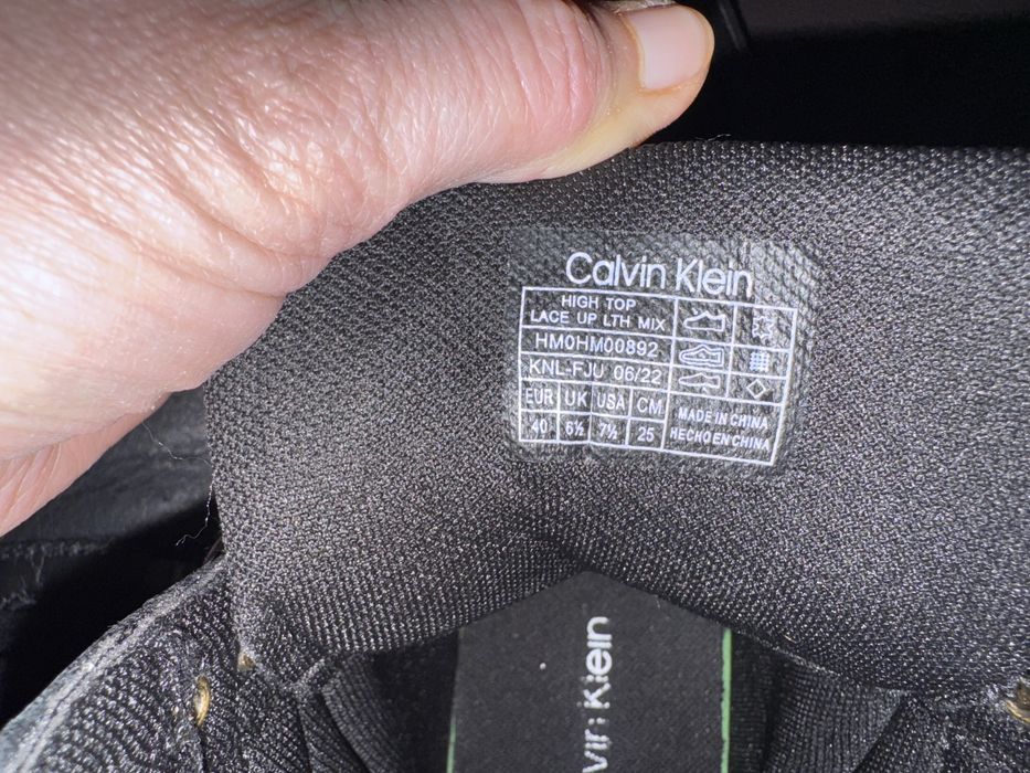 Calvin Clein-високи спортни обувки