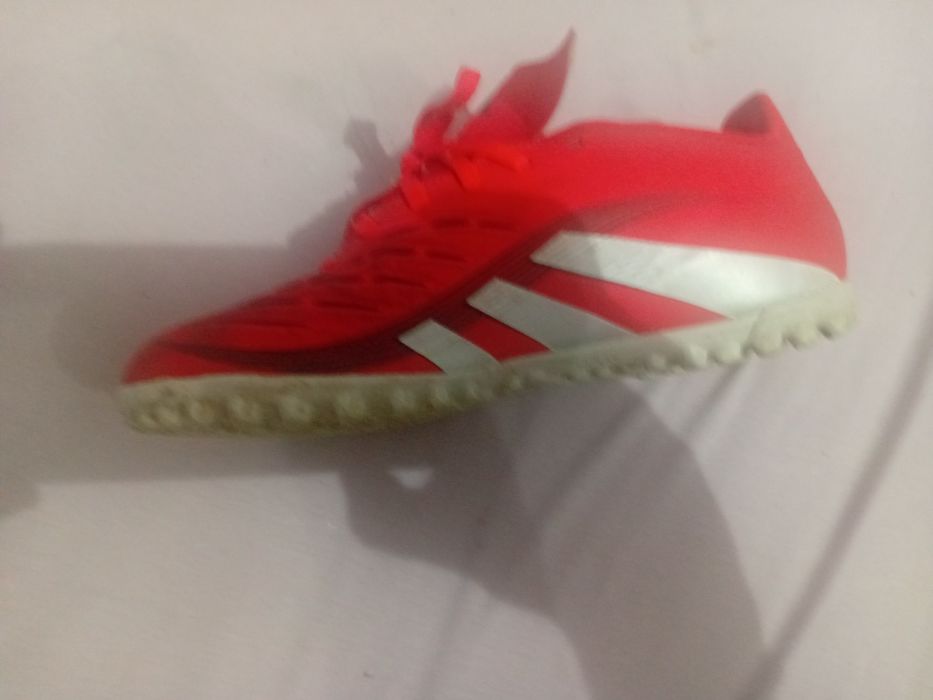 Crampni sintetic adidas predator