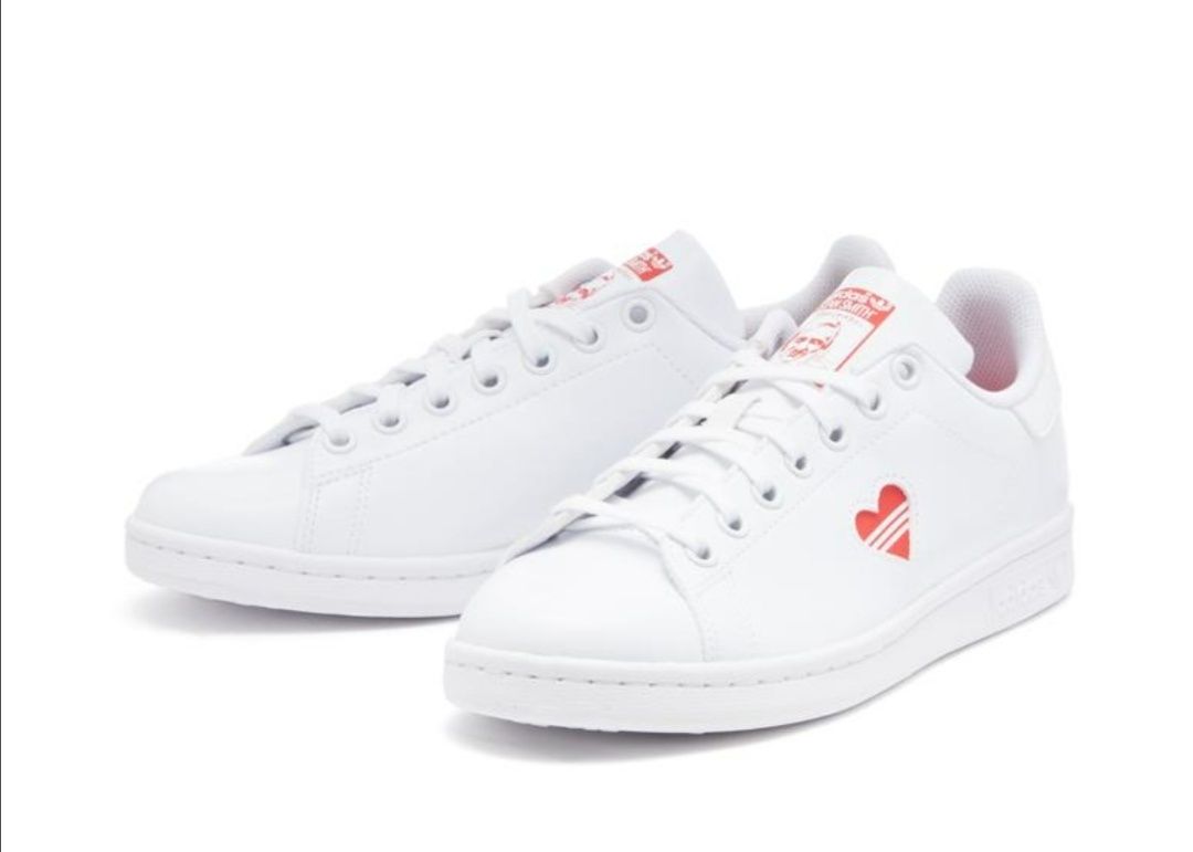 -40% Adidas Stan Smith Valentines Day