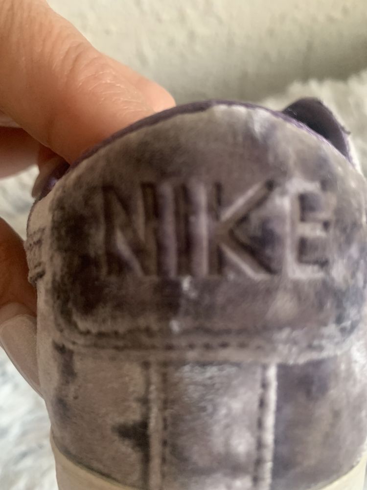 Дамски кецове Nike