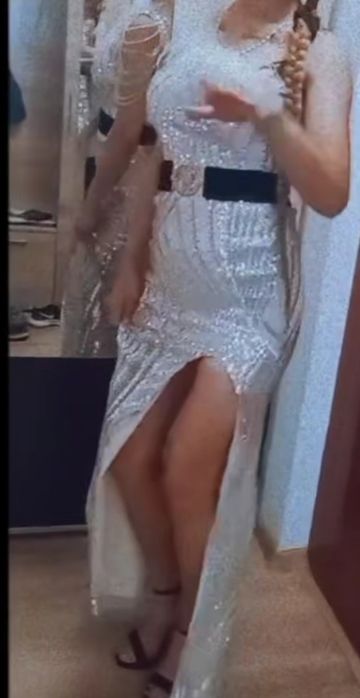 Vand rochie in stare perfecta