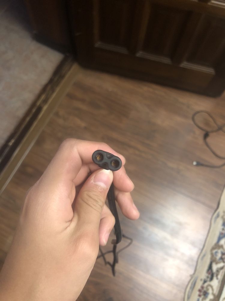 Продам HDMI кабель и зарятку от пс 4