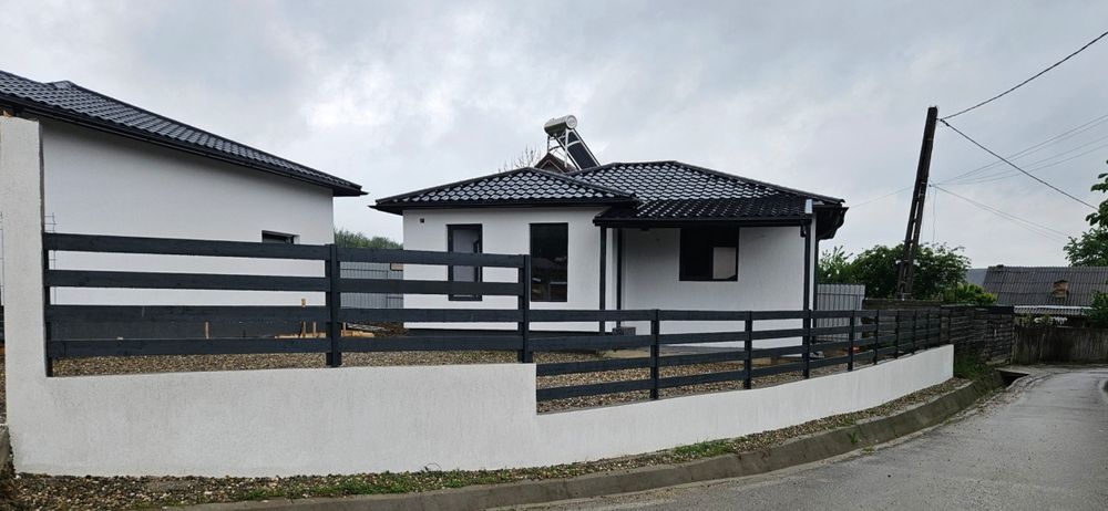 Casa de vânzare la 3 Km de Mioveni