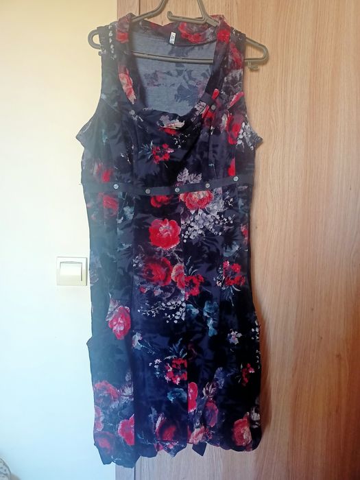 Красива зимна дамска рокля, марка "Ками"