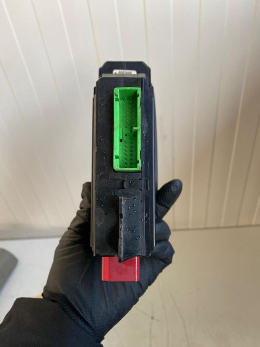 Buton comanda geamuri Volvo S60 S80 V70 XC70 XC90 8682949 30658116