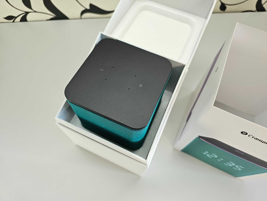 ПРОДАМ Яндекс Станция Миди (Умная колонка с Алисой) Состояние НОВОЕ.