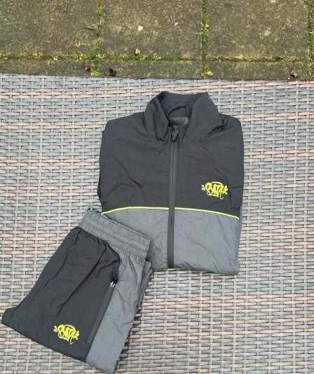 Syna World Tracksuit Grey/Black Size!
