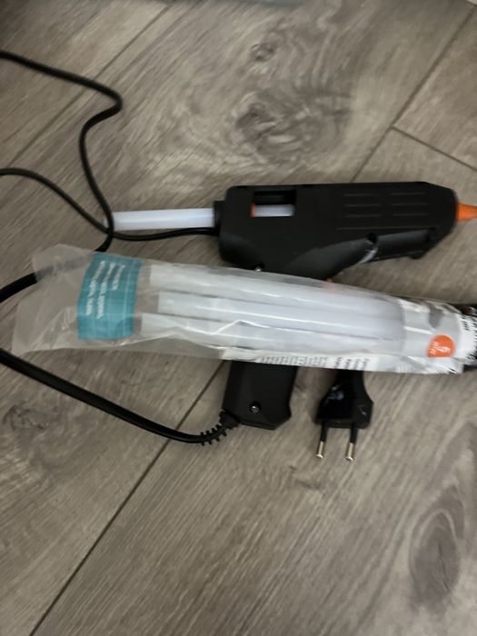 Супер клей с новый с стрежванейы