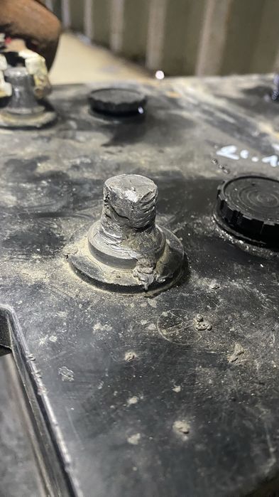 Ремонт клемм аккумулятора