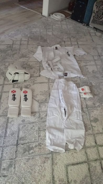 Продаю комплект каратэ