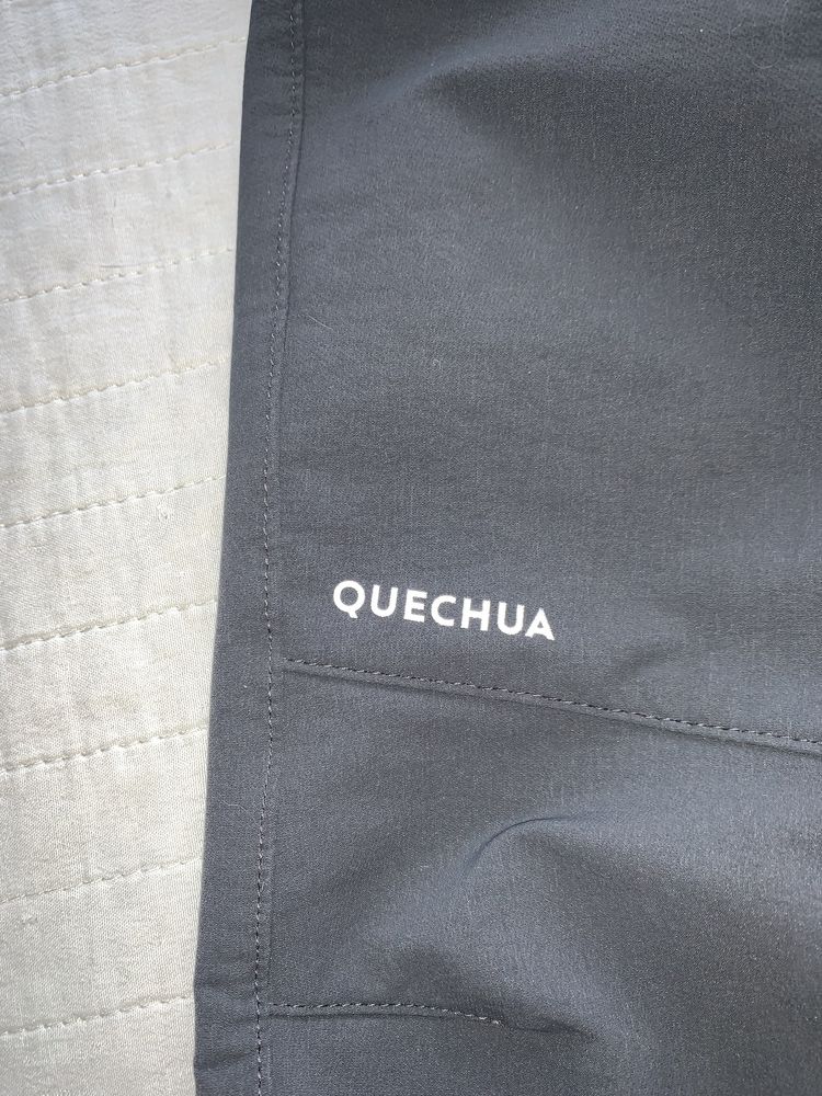 Pantaloni Quechua 8-9 ani
